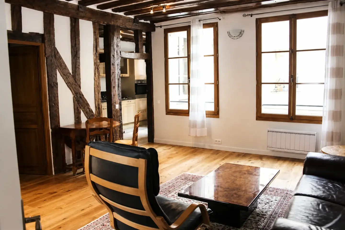 Rénovation complète d’un appartement dans le Marais à Paris 3e par InnovDécor